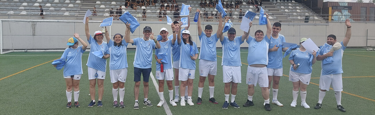 CLAUSURA ESCUELA GENUINE NOTICIA DESTACADA 1300 X 400px|CLAUSURA ESCUELA GENUINE FOTO HORIZONTAL 378 X 250 PX