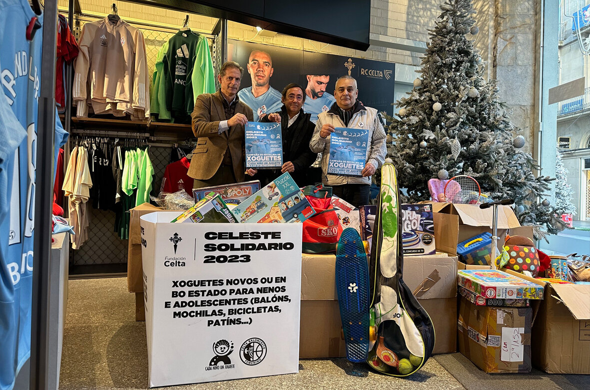 ENTREGA CELESTE SOLIDARIO FOTO HORIZONTAL 378 X 250 PX|ENTREGA CELESTE SOLIDARIO FOTO VERTICAL 420 X 620 PX