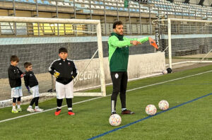 Escola de porteiros Sergio Álvarez FOTO HORIZONTAL 378 X 250 PX||||escola de porteiros Sergio Álvarez 2 FOTO VERTICAL 420 X 620 PX|