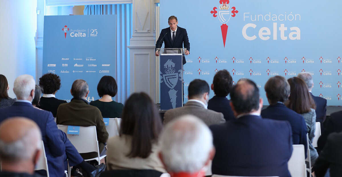 aniversario fundacionm horiz 20422|sniversario fundacion vertical 20422