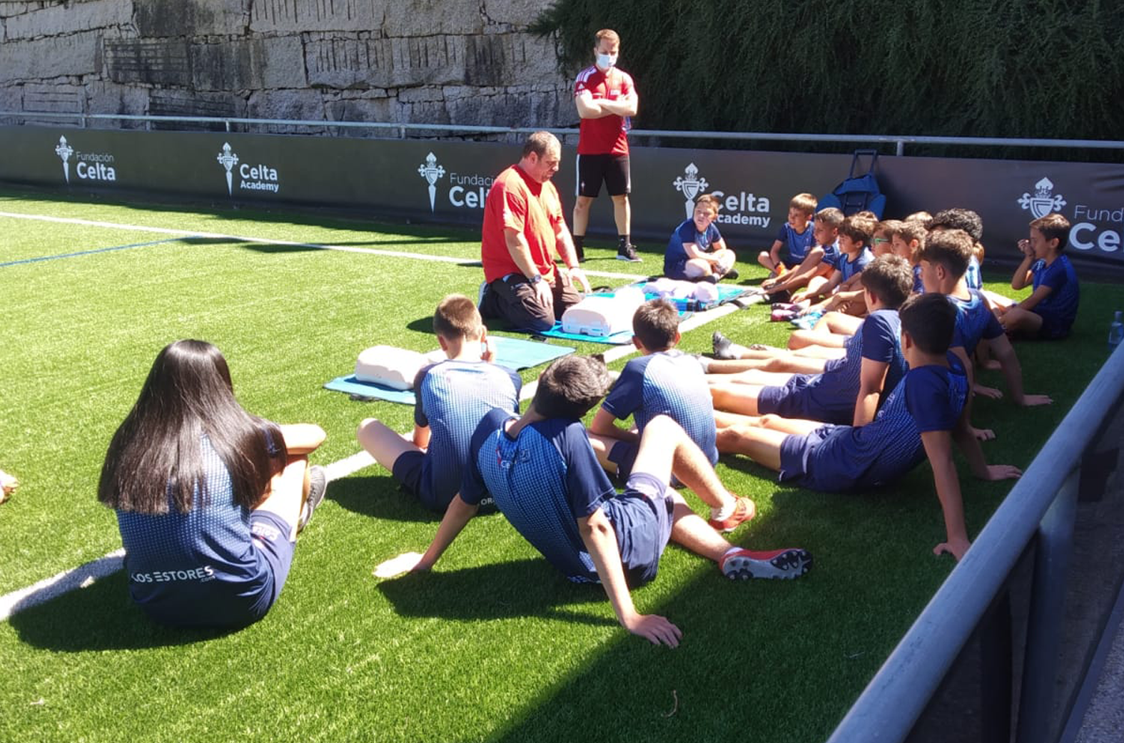 imagen horizontal taller primeros auxilios|imagen vertical noticia web taller primeros auxilios